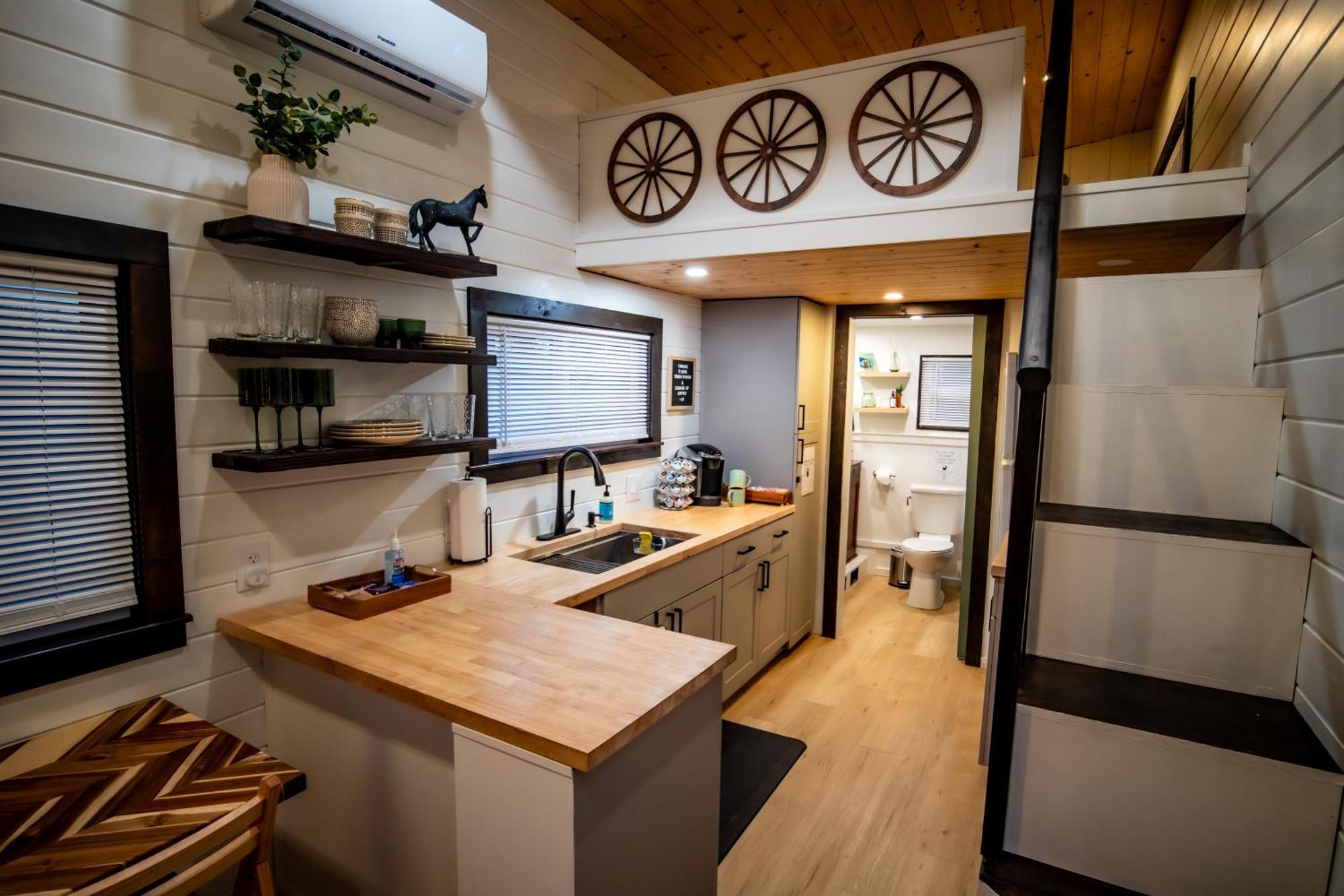 Unique Tiny Home Minutes From Downtown Ellensburg Eksteriør billede